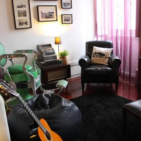 Rossio Hostel *